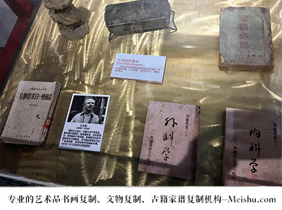 唐海-被遗忘的自由画家,是怎样被互联网拯救的?